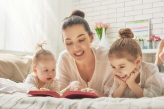 3 cărți de parenting pe care orice părinte ar trebui să le citească