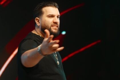 Tzanca Uraganu povestea completă a superstarului