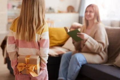 Gesturi simple care transformă o zi obișnuită într-una specială